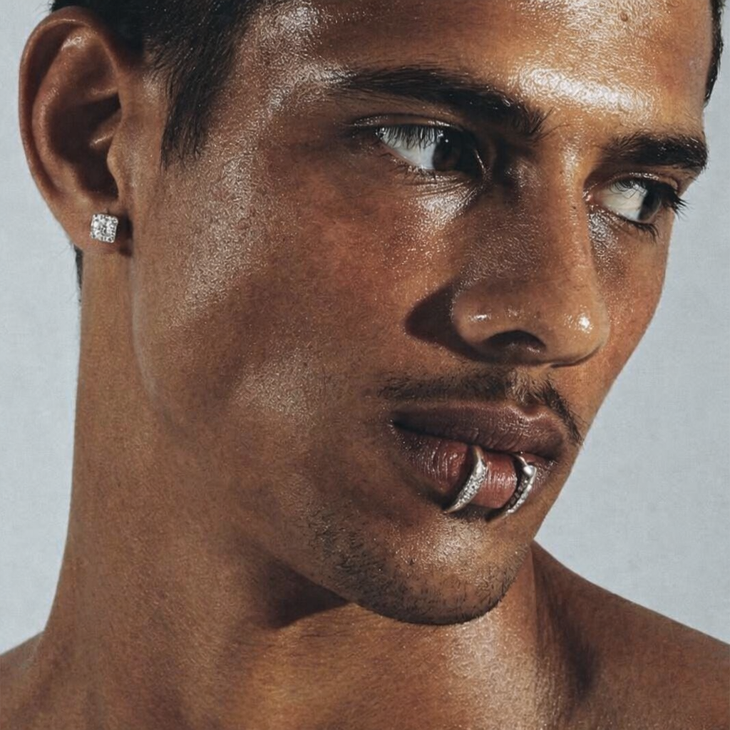 Matteo Stud Earrings