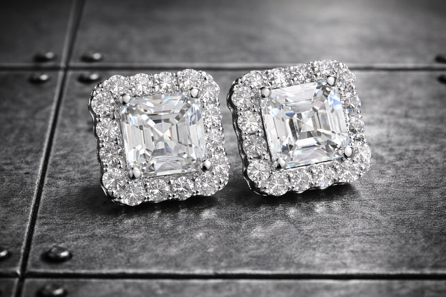 Matteo Stud Earrings